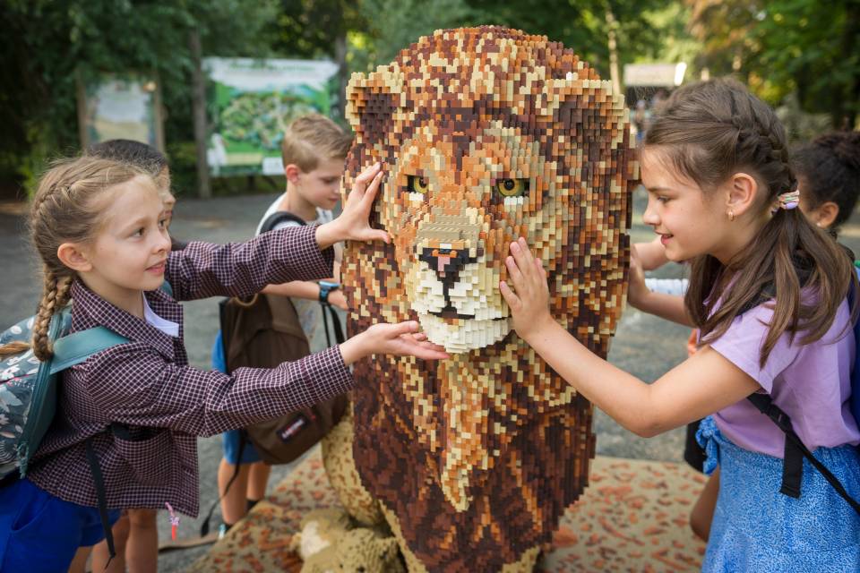 Brick Safari ZOO Planckendael / Jonas Verhulst