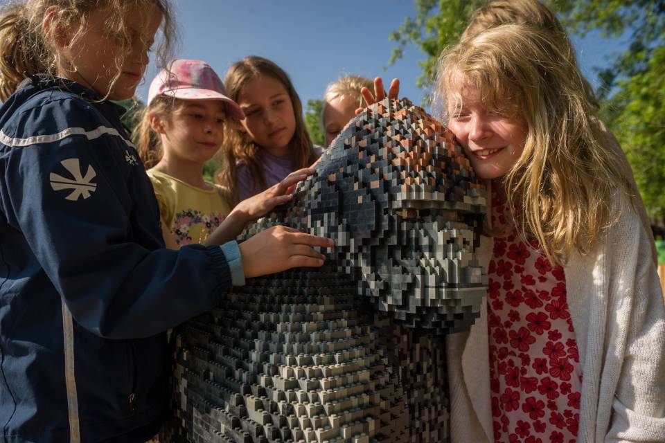Brick Safari ZOO Planckendael / Jonas Verhulst